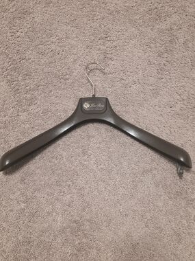 Loro Piana Dark Brown Wooden Men’s Hanger